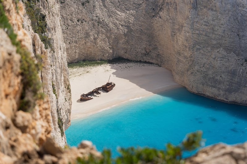 Magic Shipwrecks